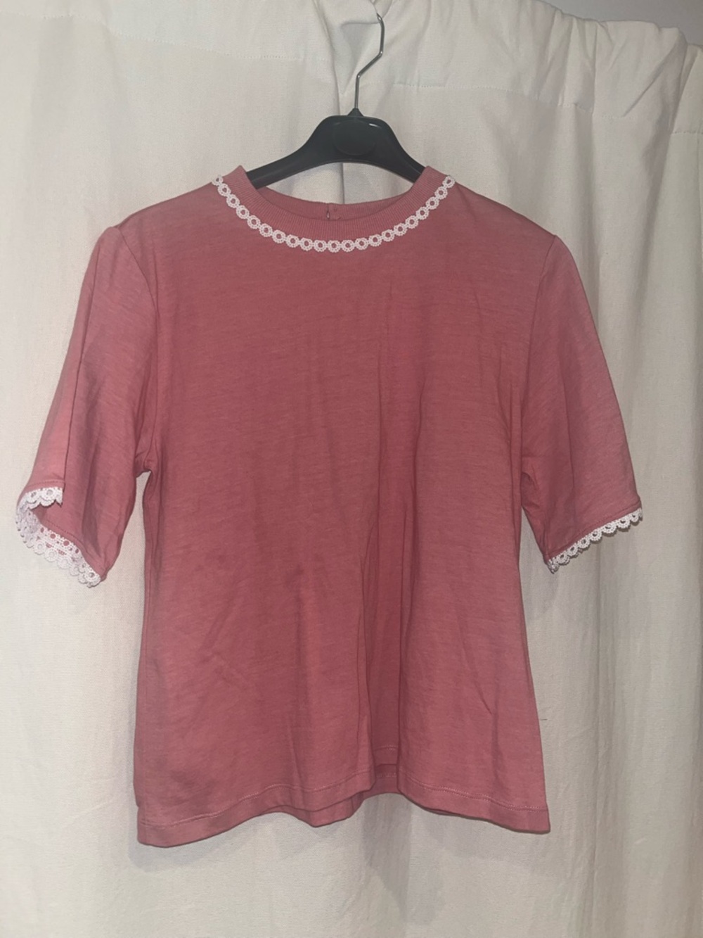 LK Bennett Rose Pink Short Sleeve Tee with White Lace Trim